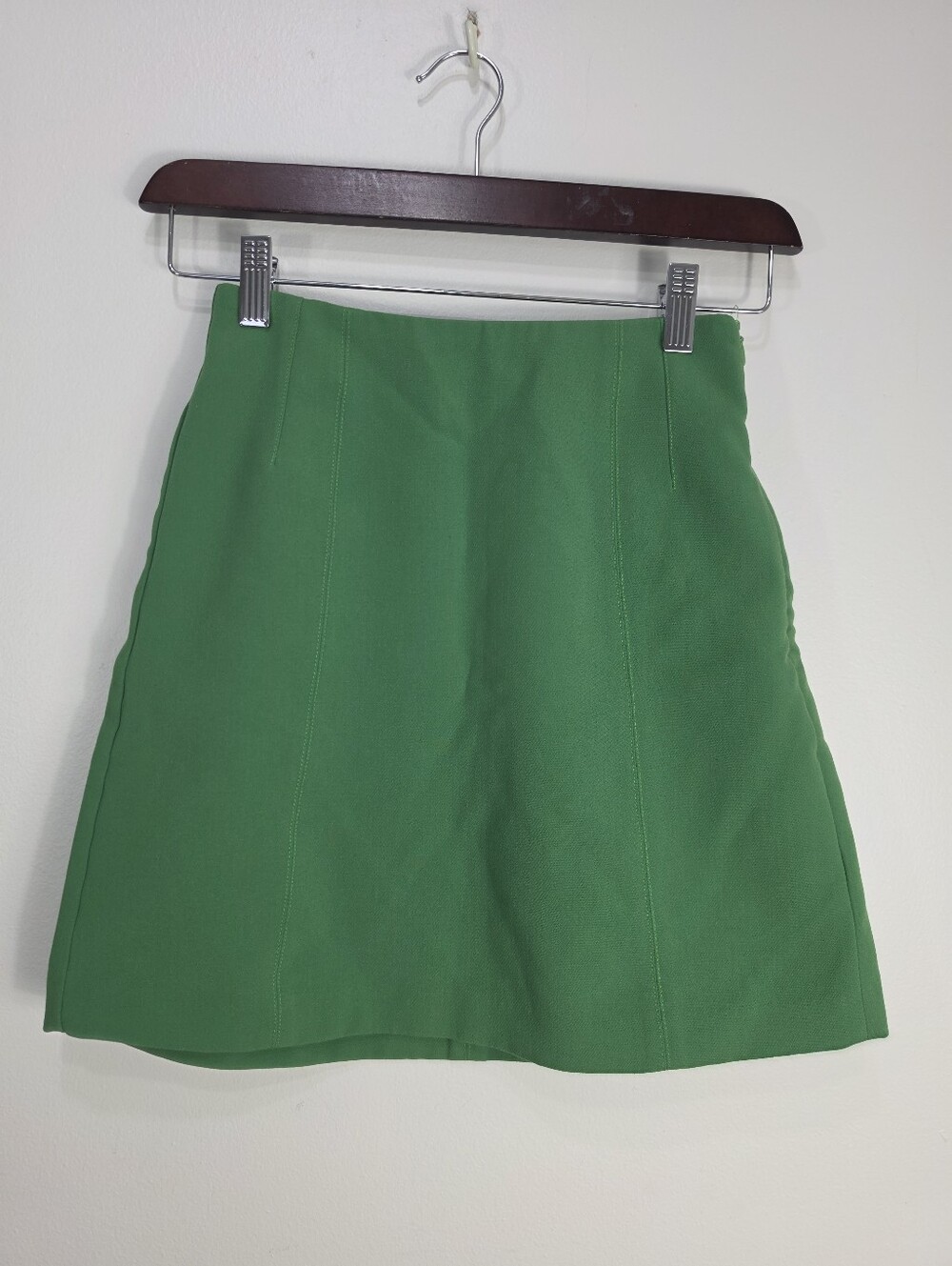 Dynamite Kelly Green A-Line Mini Skirt